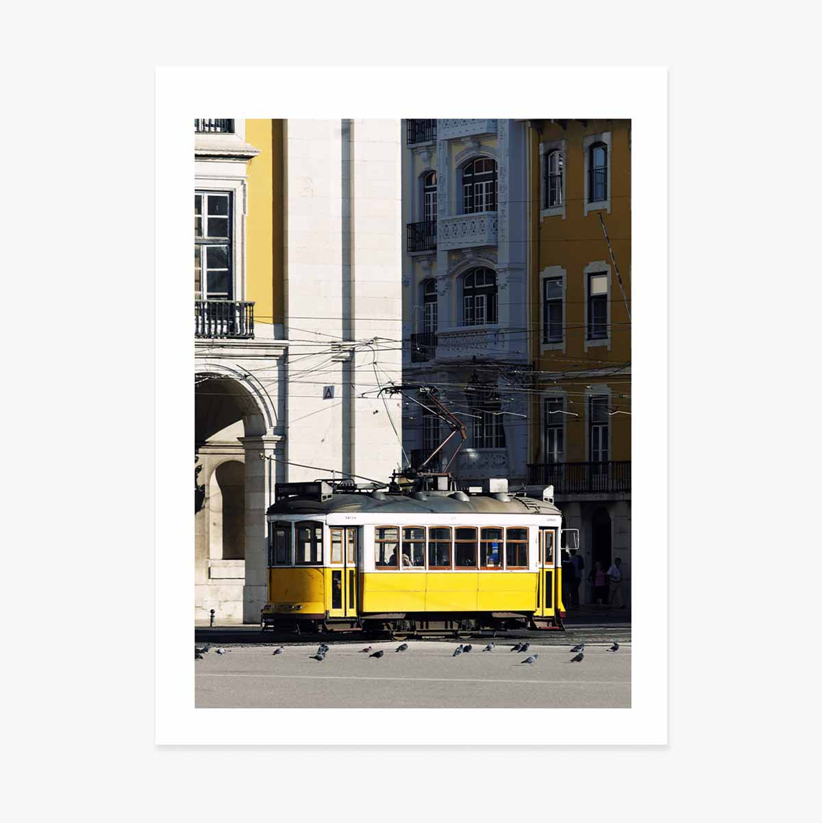 Poster: Gelbe Straßenbahn in Lissabon, Portugal